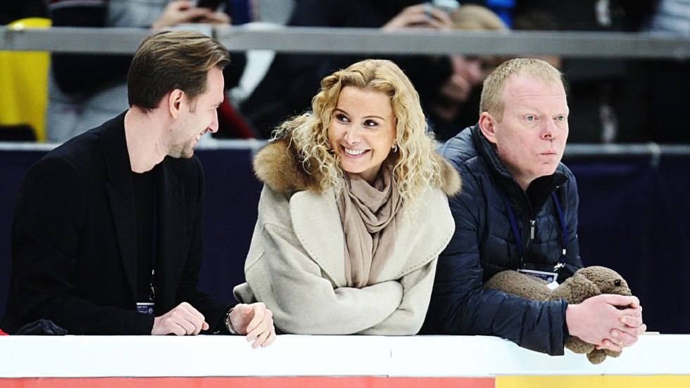 Daria Usacheva and Eteri Tutberidze