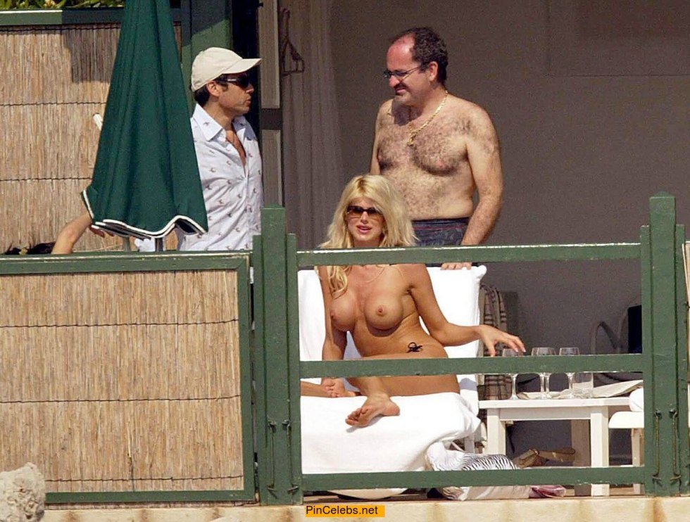 Cameron Diaz Naked Paparazzi