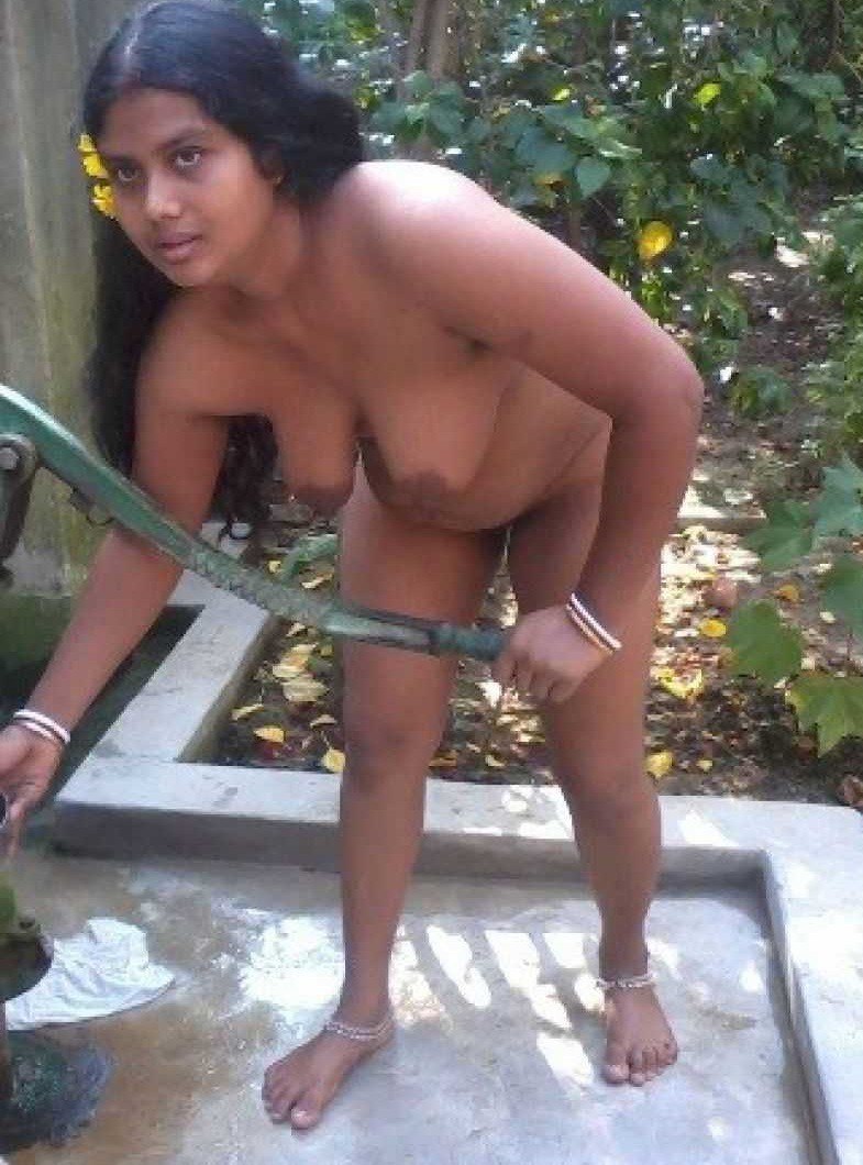 Desi Indian Sexy Village Girls Nude Outdoor Ugly