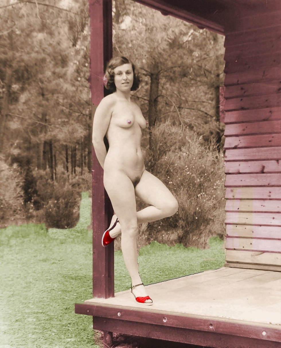 Mature retro lesbian Russian