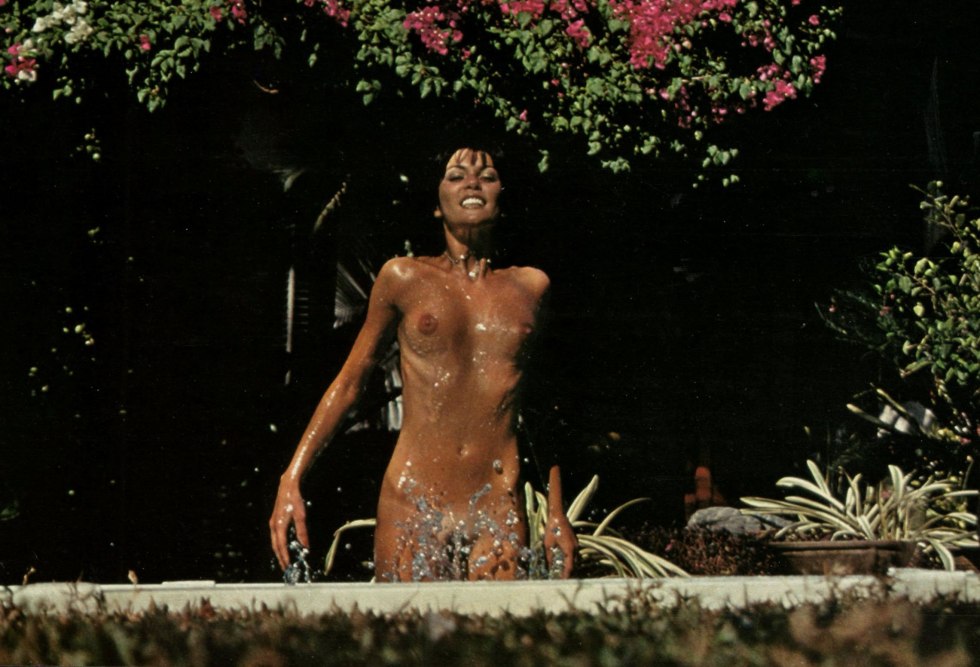 Betty Saint naked model