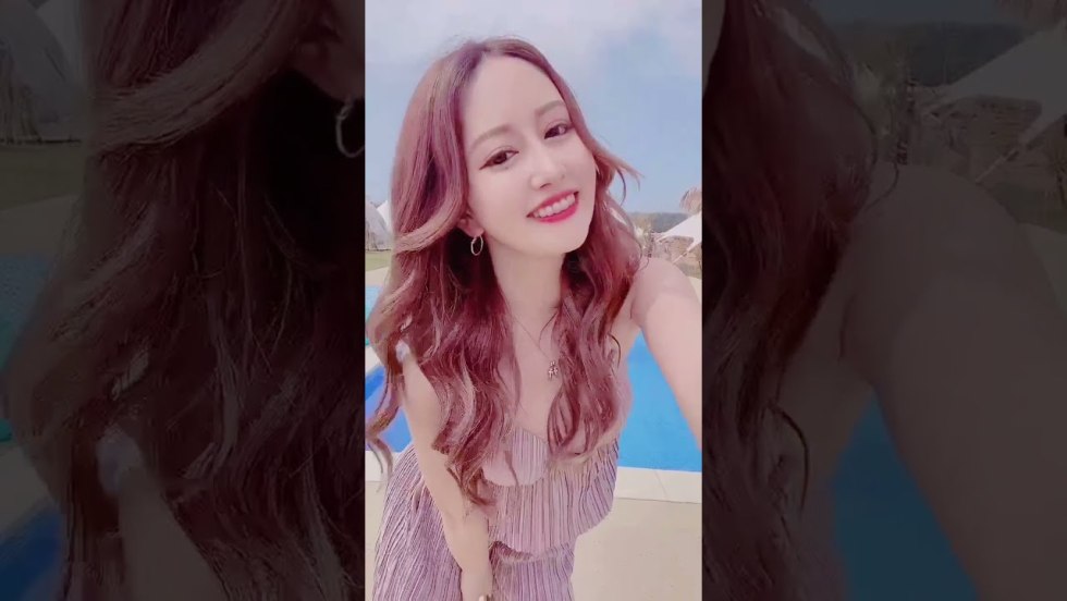 Japanese model Xiuren