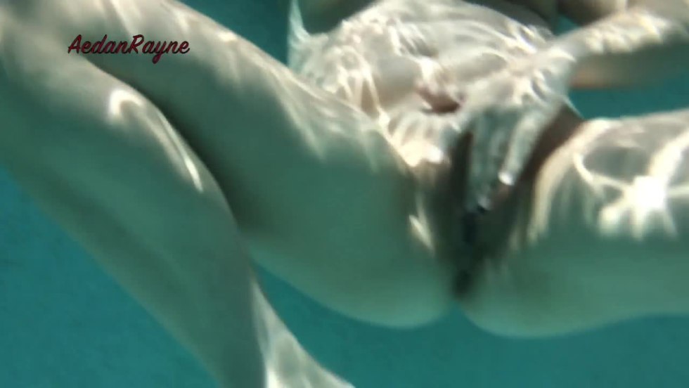 Camsoda Alexis Monroe Underwater Sex Blowjob