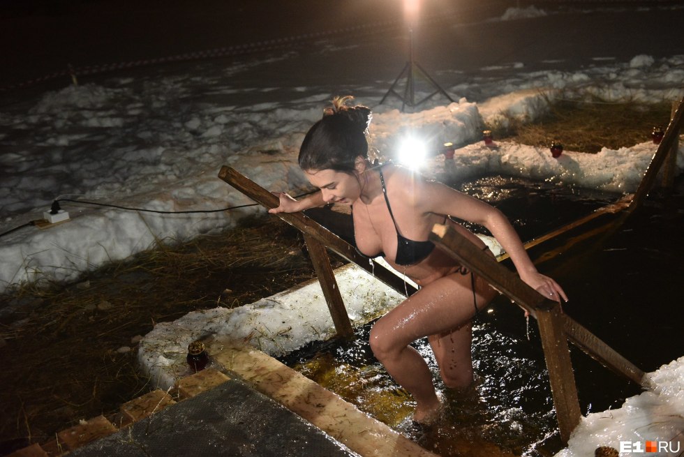 Sanji with us and Robin