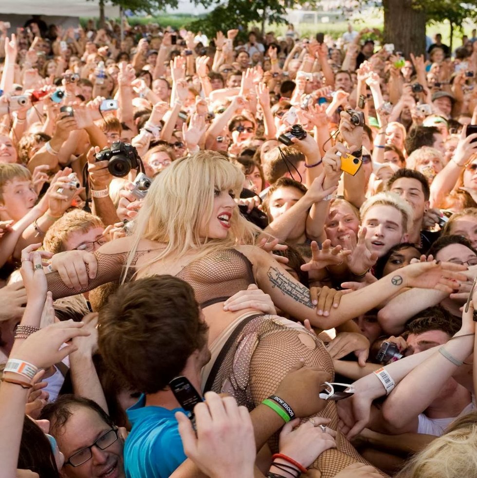 Naked Snow Maiden with a crustacean