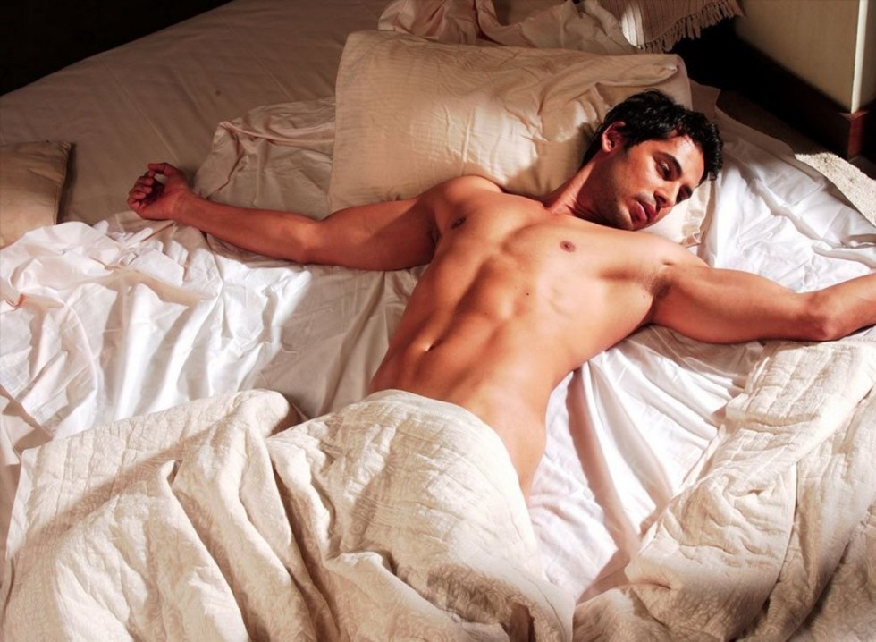 Beautiful Bulge guys in bed