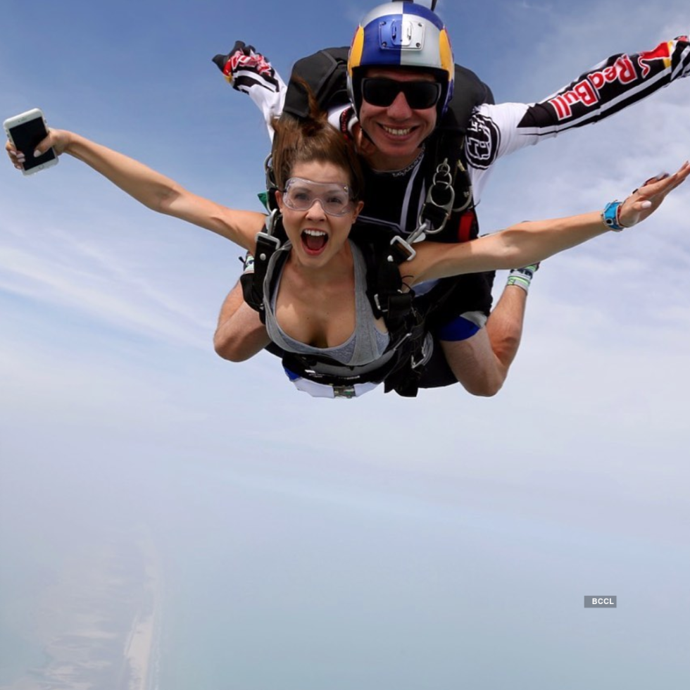 Afraid to jump with a parachute