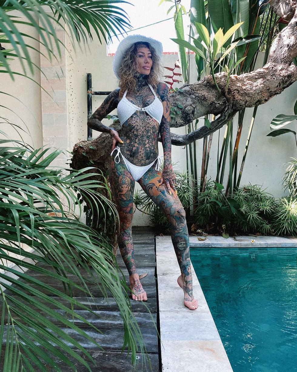 Bekki holly hot