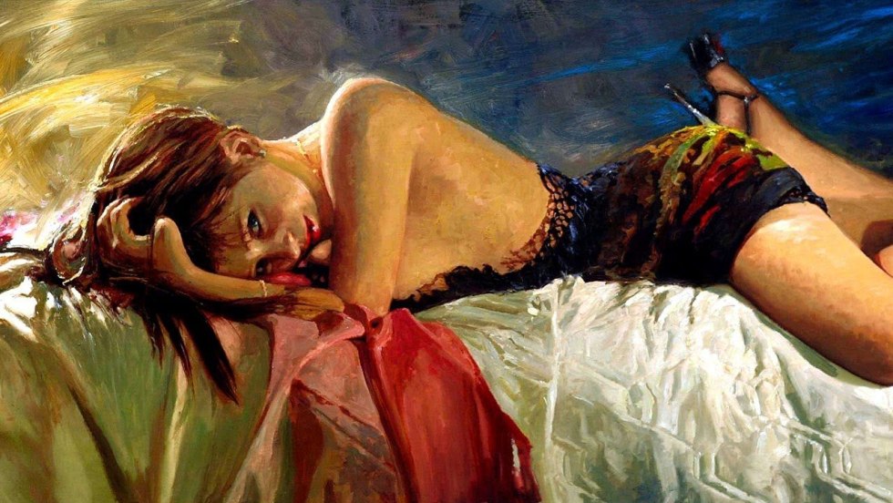 Vana Satin in silk upsurges and bras