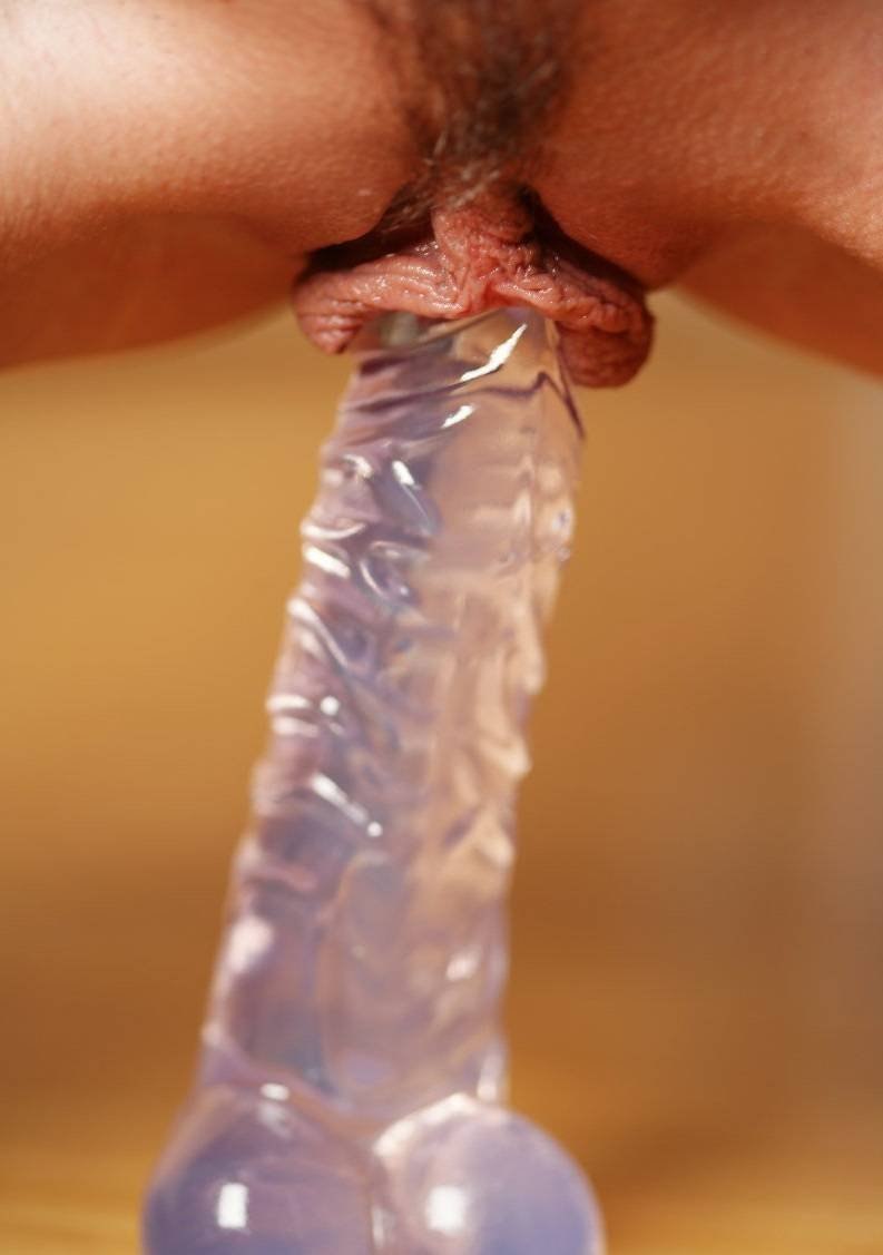 Transparent phallimitator in pussy
