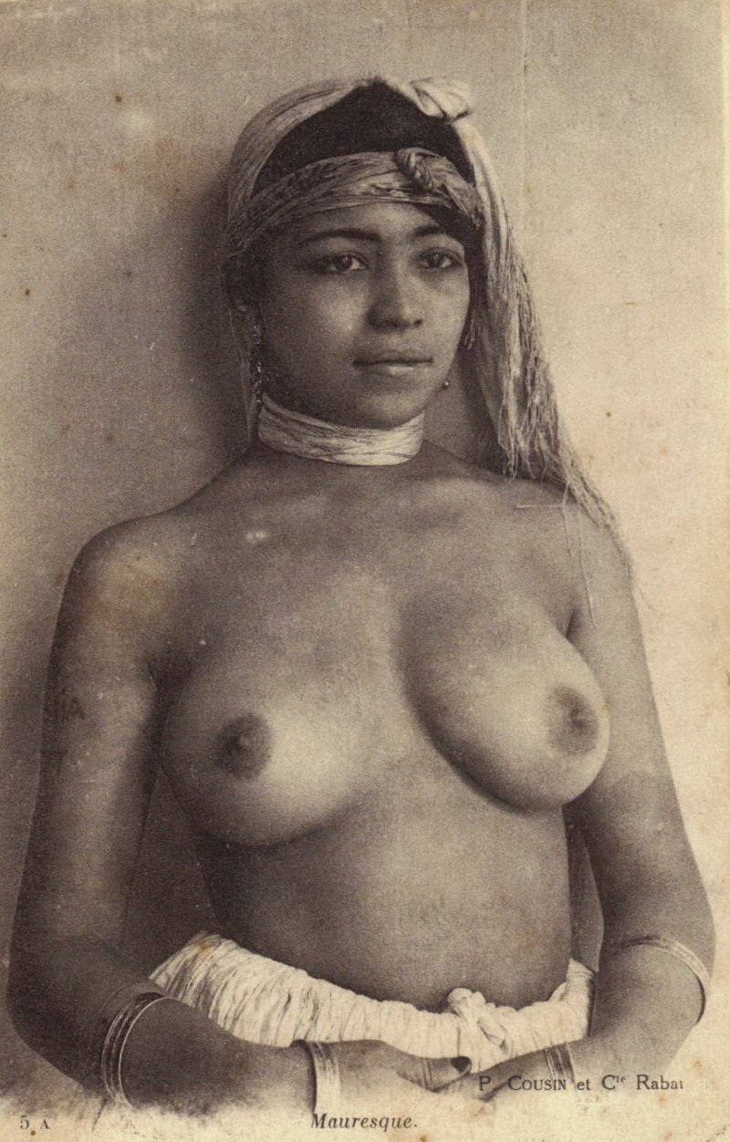 Naked Moroccan women