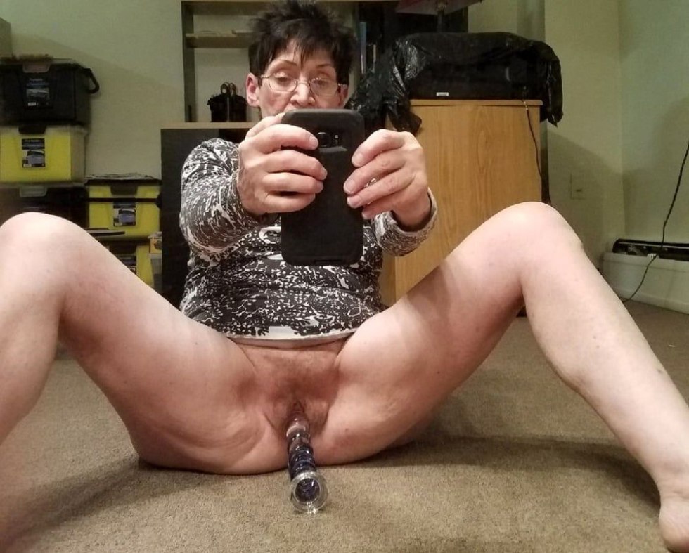 Selfies of elderly women without panties