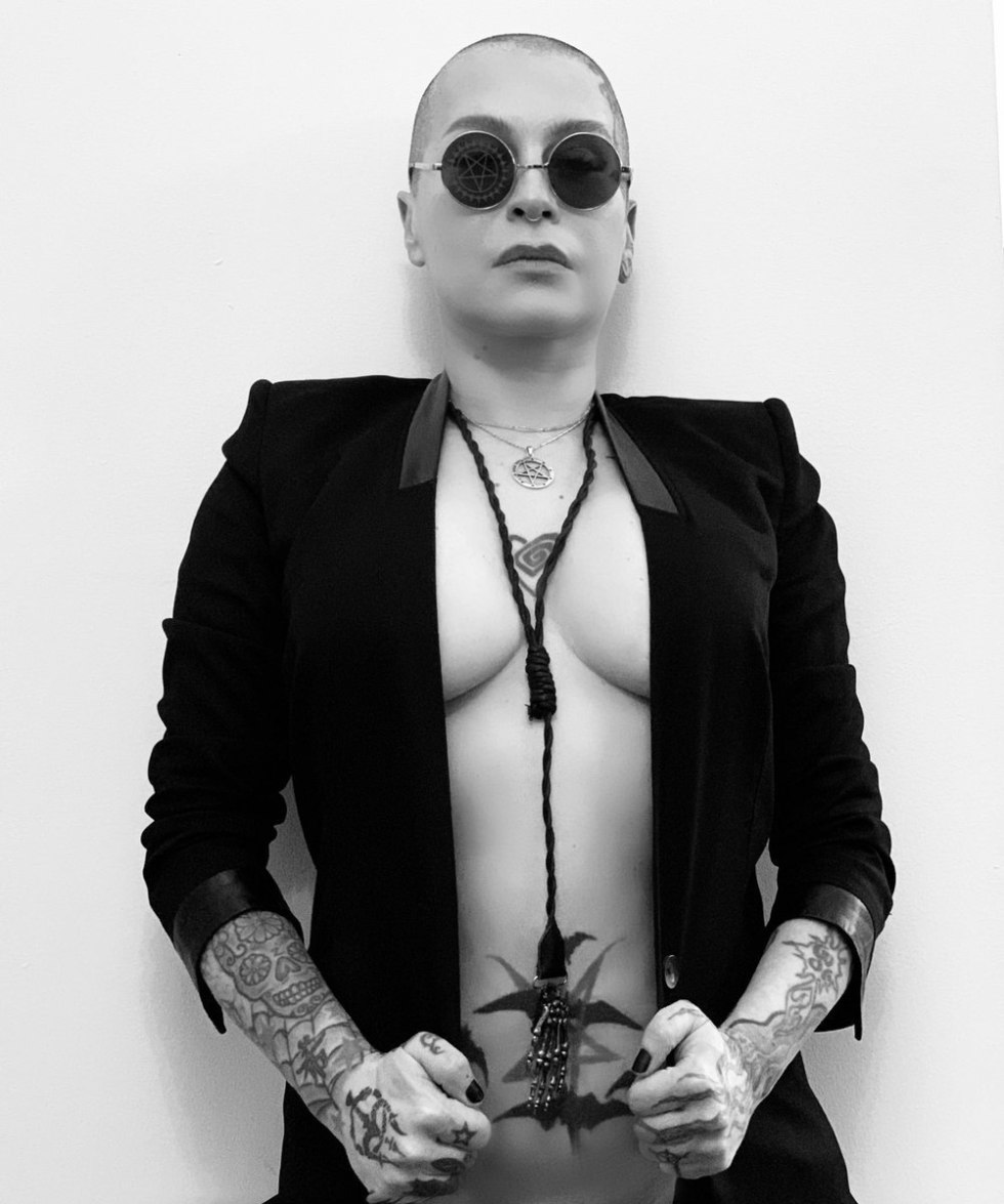 Singer Nargiz Zakirova